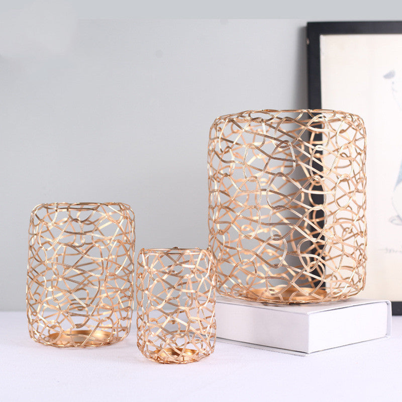 Random line electroplated metal candle holder