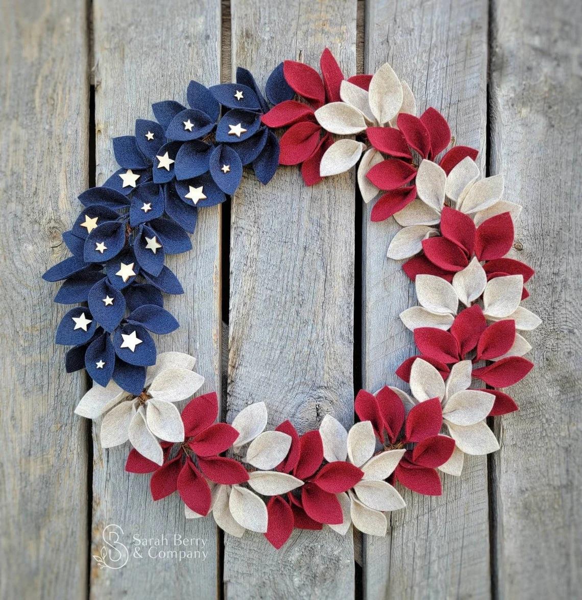 4th of July decorations, American flag decorations, Patriotic decorations, Red, white and blue decorations, July 4th wreaths, July 4th garlands, July 4th centerpieces, Holiday Showcase Tool Independence Day Garland