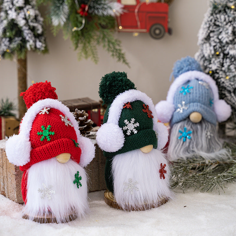 Christmas Decoration Gnomes, Xmas Gnomes, Santa Gnomes, DIY gnomes, Gnome Christmas Tree, Nordic gnomes, Tomato Cage Gnomes, Plush Gnomes, stuffed gnomes, Norwegian gnomes, evergreen gnomes, DIY sock gnomes, snowman gnome, grinch gnome, knitted gnome, Decognomes