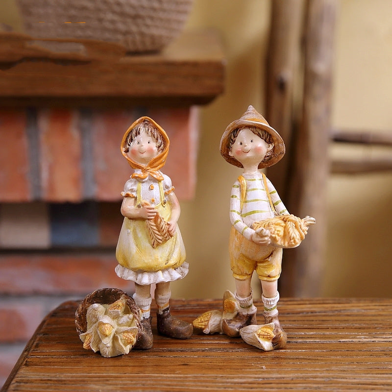 Harvest Corn Couple Resin Ornament Decoration