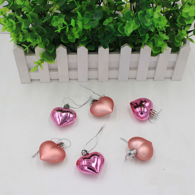 Christmas Decoration Peach Heart Painted Pendant, Valentine's Day decor, Romantic home accents, Heart-themed decorations, Cupid-inspired ornaments, Love-themed party supplies, Red and pink decor, Valentine's Day table settings, Romantic ambiance accessories, Heart-shaped embellishments, Valentine's Day home embellishments