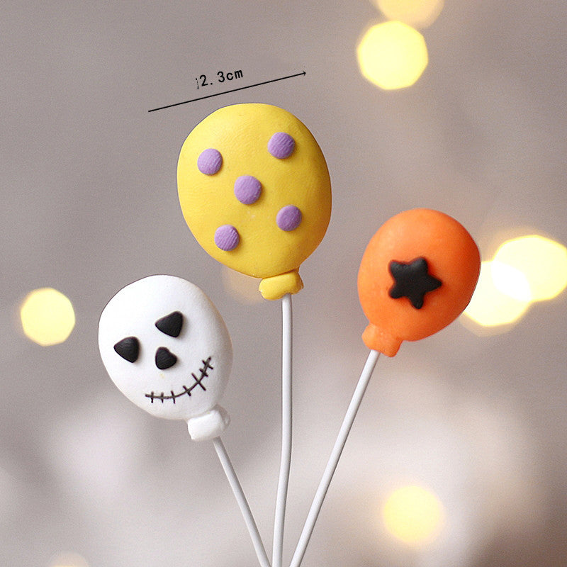 Adorable Decoration Of Halloween Baking Cake, Pumpkin lanterns, Jack o Lanterns, Halloween Lights, Halloween Decoration Ornaments, Halloween inflatables, carved pumpkins, Halloween wreaths, Halloween Candles, and animatronics Halloween.
