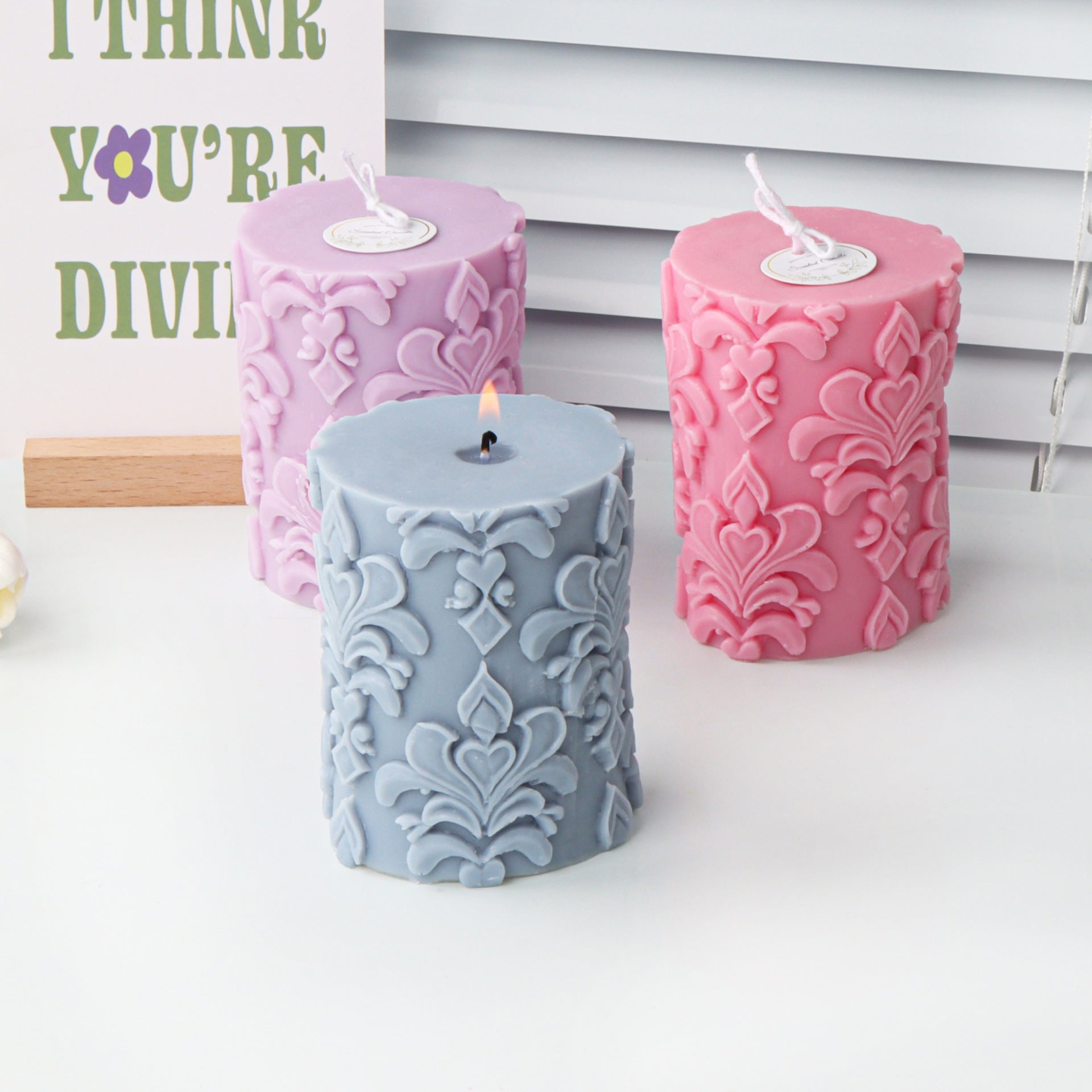 Ins Relief Pine Cone Cylinder Candle Mould