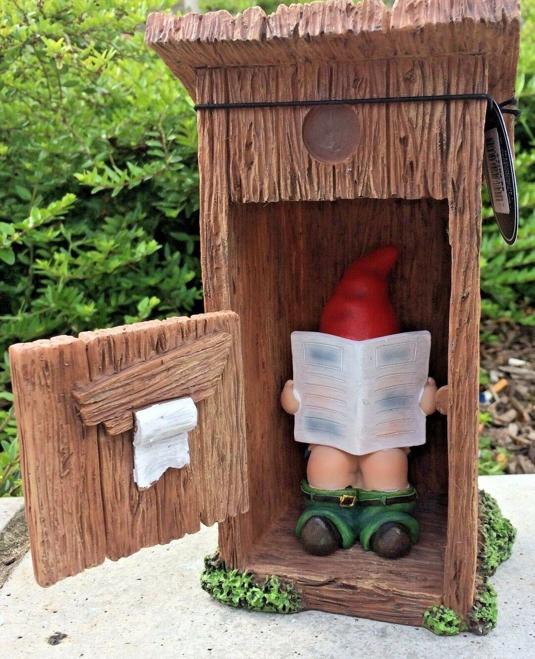 Go To The Toilet Forget Close The Door Garden Statue Resin Decorations