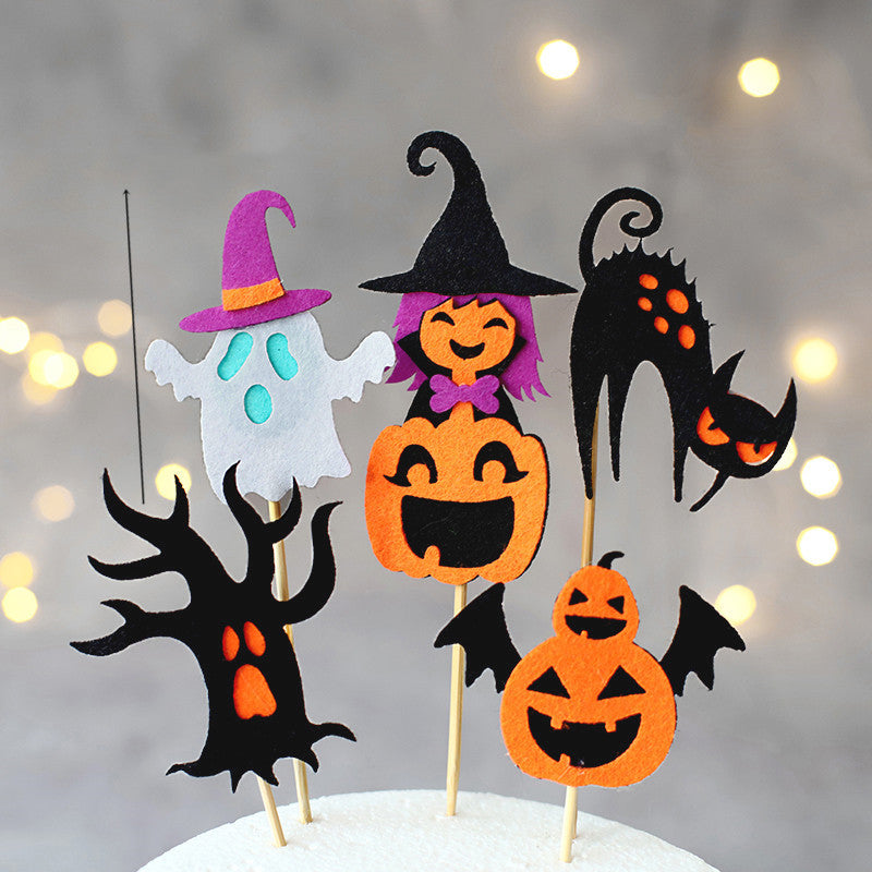 Adorable Decoration Of Halloween Baking Cake, Pumpkin lanterns, Jack o Lanterns, Halloween Lights, Halloween Decoration Ornaments, Halloween inflatables, carved pumpkins, Halloween wreaths, Halloween Candles, and animatronics Halloween.
