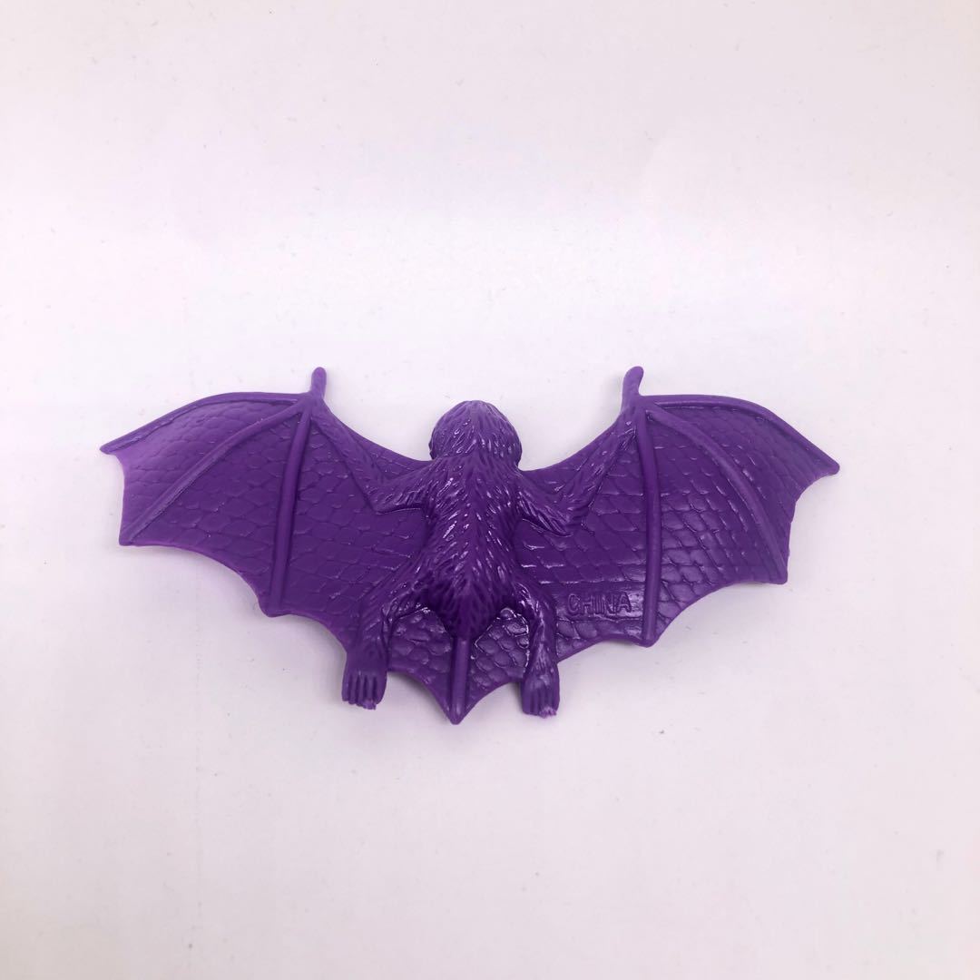 Simulation Bat Halloween Decoration Props, Pumpkin lanterns, Jack o Lanterns, Halloween Lights, Halloween Decoration Ornaments, Halloween inflatables, carved pumpkins, Halloween wreaths, Halloween Candles, and animatronics Halloween.
