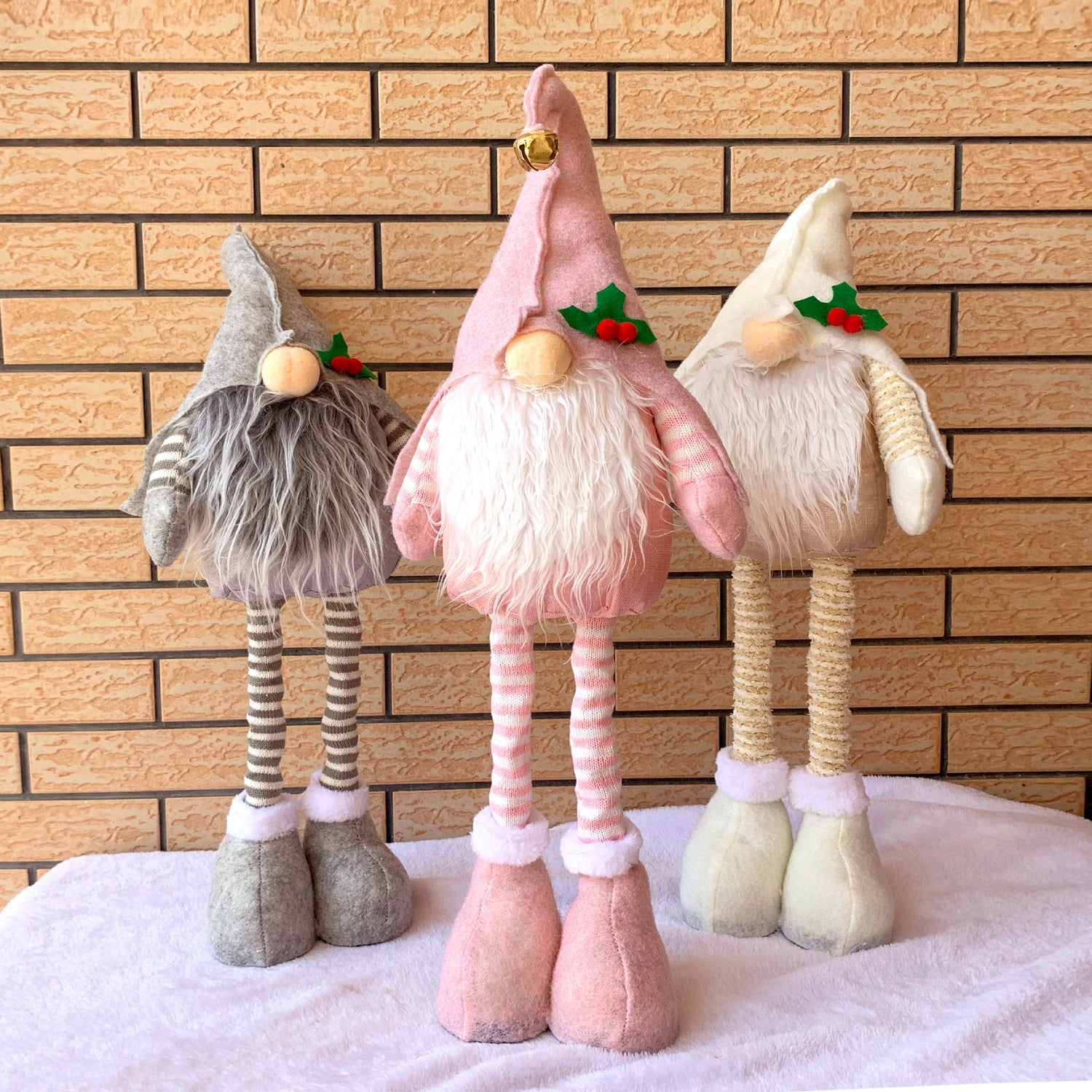 Christmas gnomes, Scandinavian gnomes, Tomte gnomes, Nisse gnomes, Santa gnomes, Holiday gnomes, Christmas decorations, Nordic gnomes, Elf gnomes, Winter gnomes, Handmade gnomes, Rustic gnomes, Cute gnomes, Christmas ornaments, Festive gnomes, Red and white gnomes, Plush gnomes, Felt gnomes, DIY gnomes, Gift ideas,