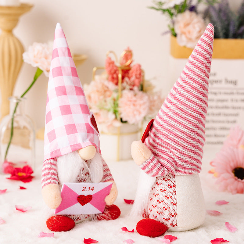 Valentine Gnomes, Decognomes, Valentine's Day Gnomes, Valentine's Day Gnome Decor, Valentine's Day Gnomes DIY, Valentine's Day Gnome Craft, Valentine's Day Gnome Plush, Valentine's Day Gnomes, Valentine's Day Gnomes Aldi, Valentine Gnome Images, Decoration Gnomes, Handmade gnomes, DIY Gnomes, Buy Gnomes, 
