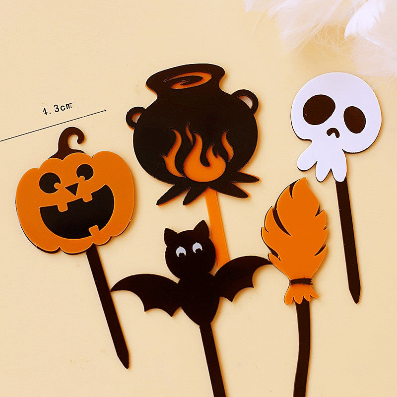 Adorable Decoration Of Halloween Baking Cake, Pumpkin lanterns, Jack o Lanterns, Halloween Lights, Halloween Decoration Ornaments, Halloween inflatables, carved pumpkins, Halloween wreaths, Halloween Candles, and animatronics Halloween.
