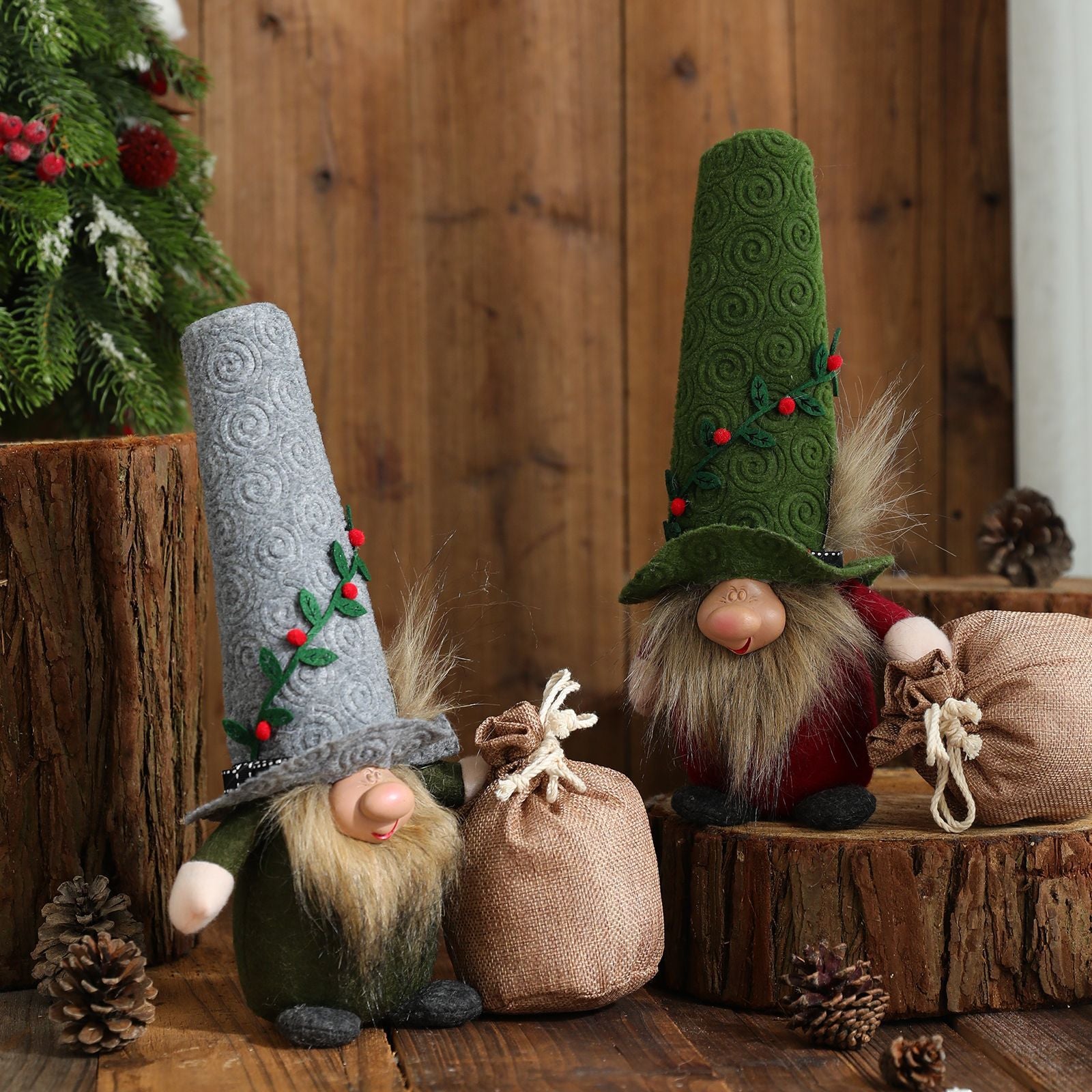 Christmas Decoration Gnomes, Xmas Gnomes, Santa Gnomes, DIY gnomes, Gnome Christmas Tree, Nordic gnomes, Tomato Cage Gnomes, Plush Gnomes.