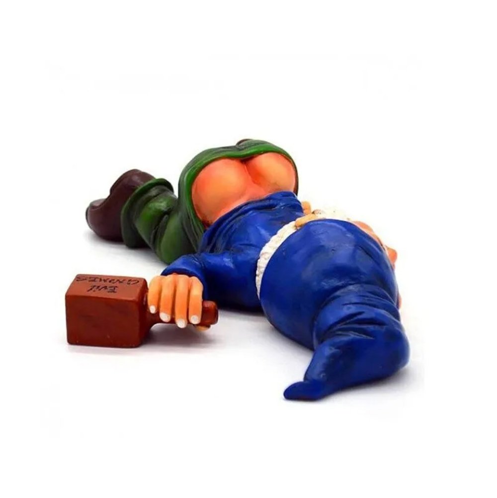 Drunk Garden Gnome Resin Figurine – Funny Yard & Patio Decor - Image 5